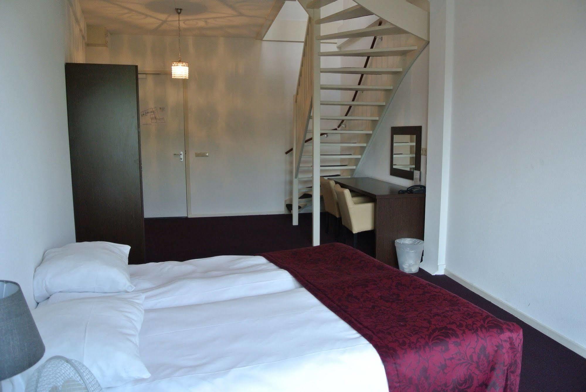 Hotel Арсен Екстериор снимка