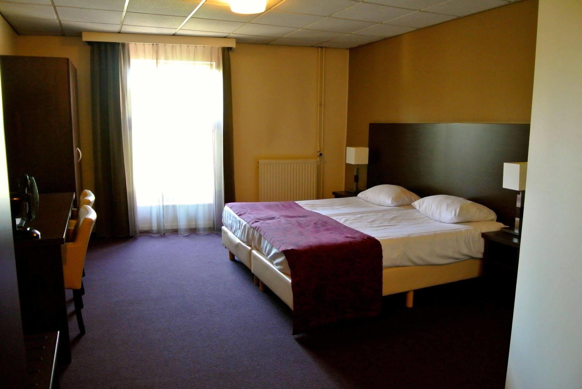 Hotel Арсен Екстериор снимка